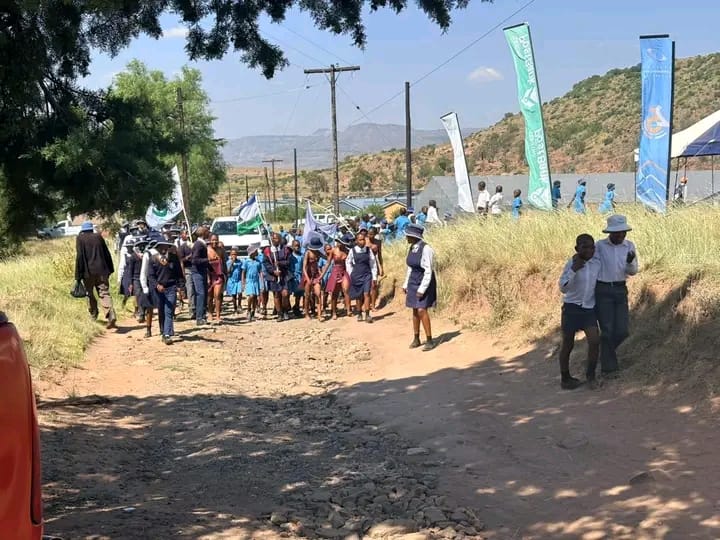 DIVERSE FEELINGS ON BACK TO SCHOOL