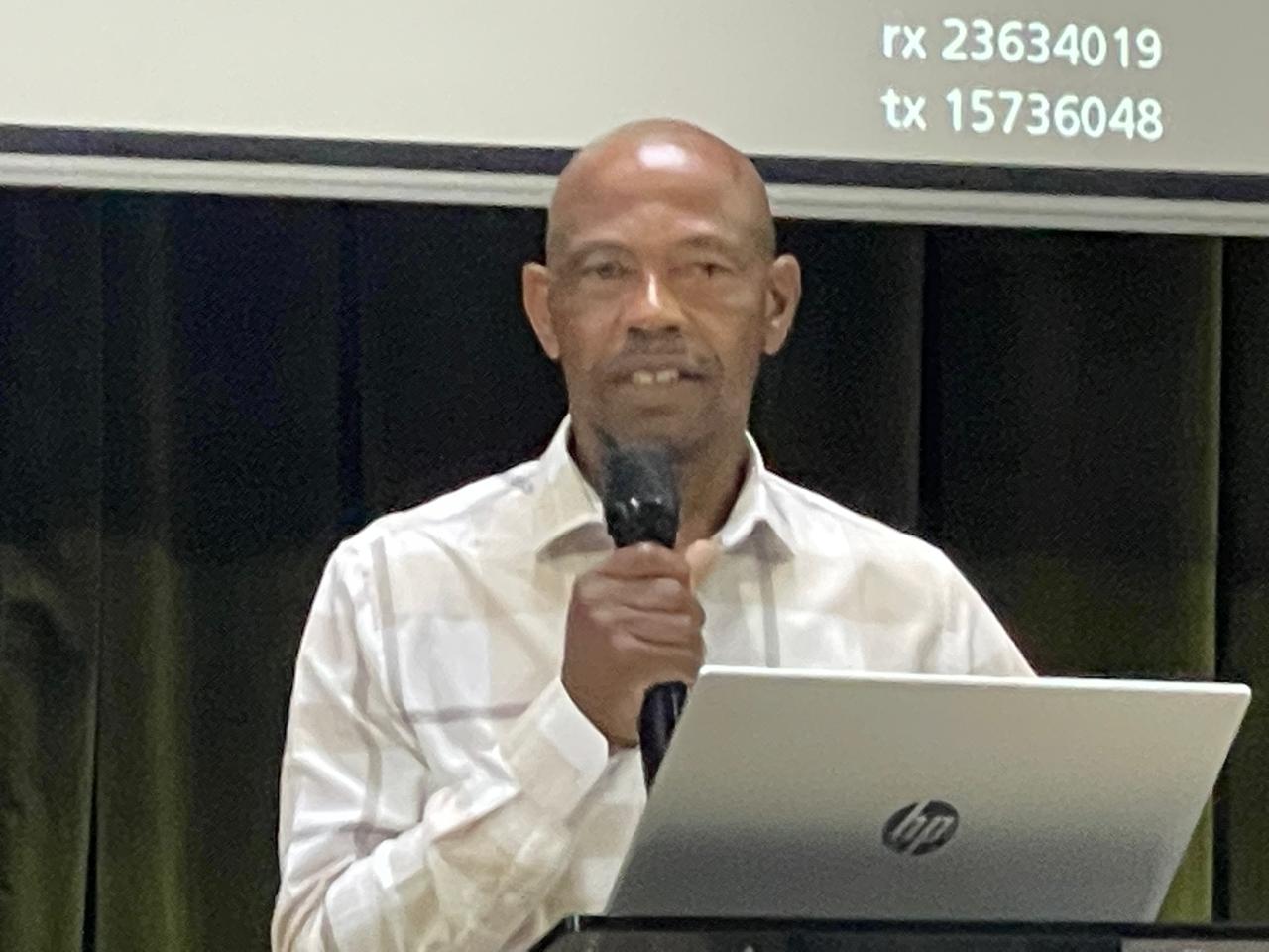 FARMERS STATE CHALLENGES THAT AFFECT COMMERCIAL FARMING 