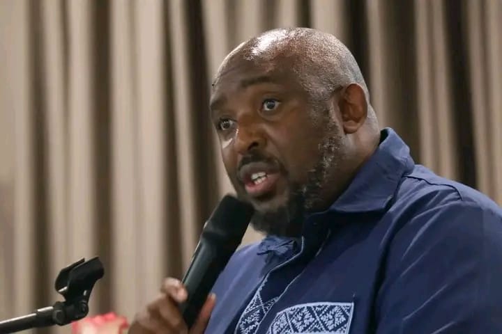 INFORMATION MINISTRY LAYS POSITIVE FOUNDATION – PS