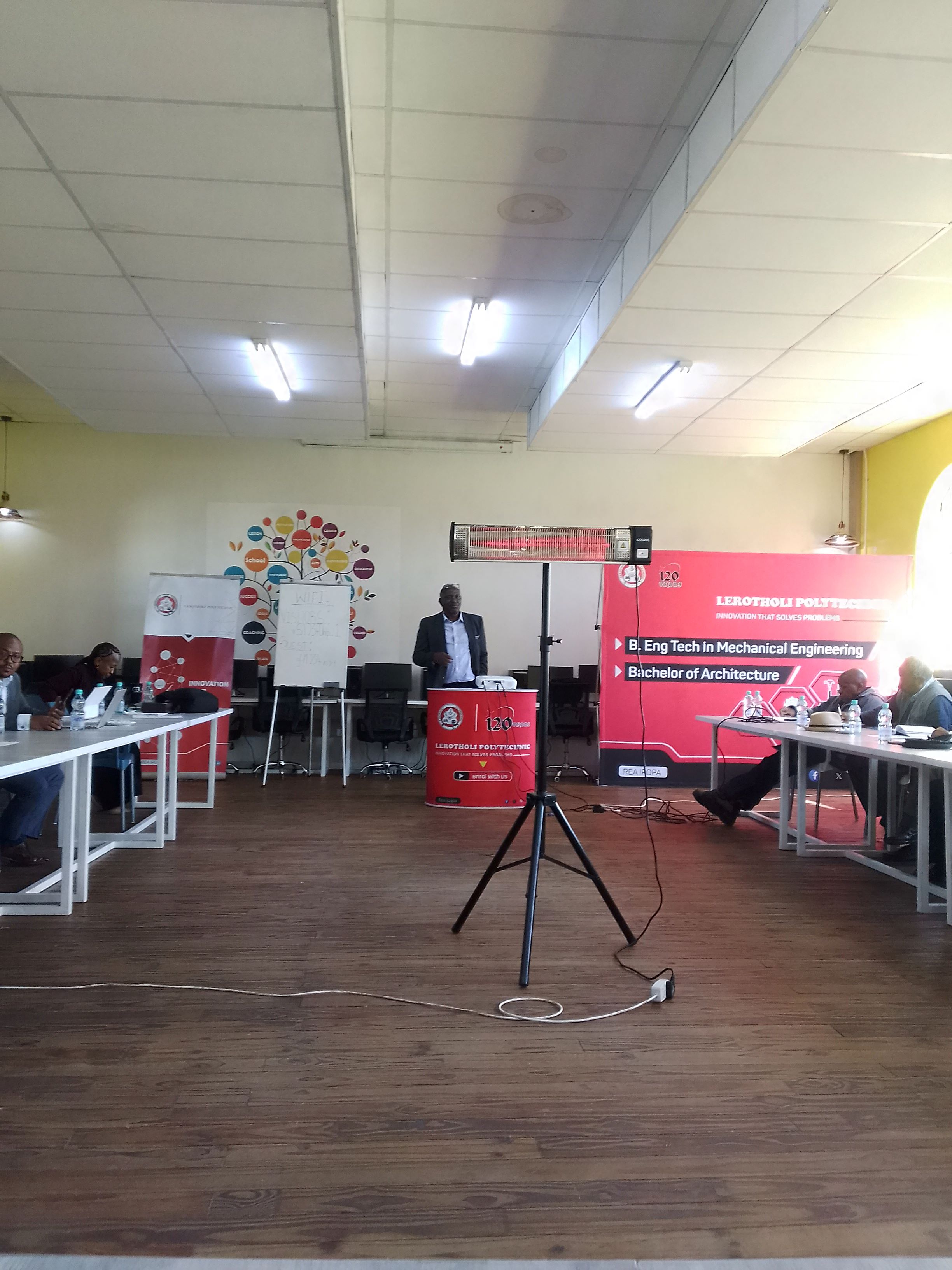  LP CONSULTATIVE MEETING ABOUT TRANSITION INTO UNIVERSITY 