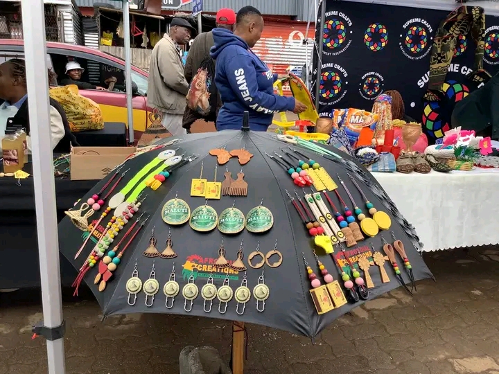 CHIEFTAINESS LELUMA URGES YOUTH TO BE CREATIVE