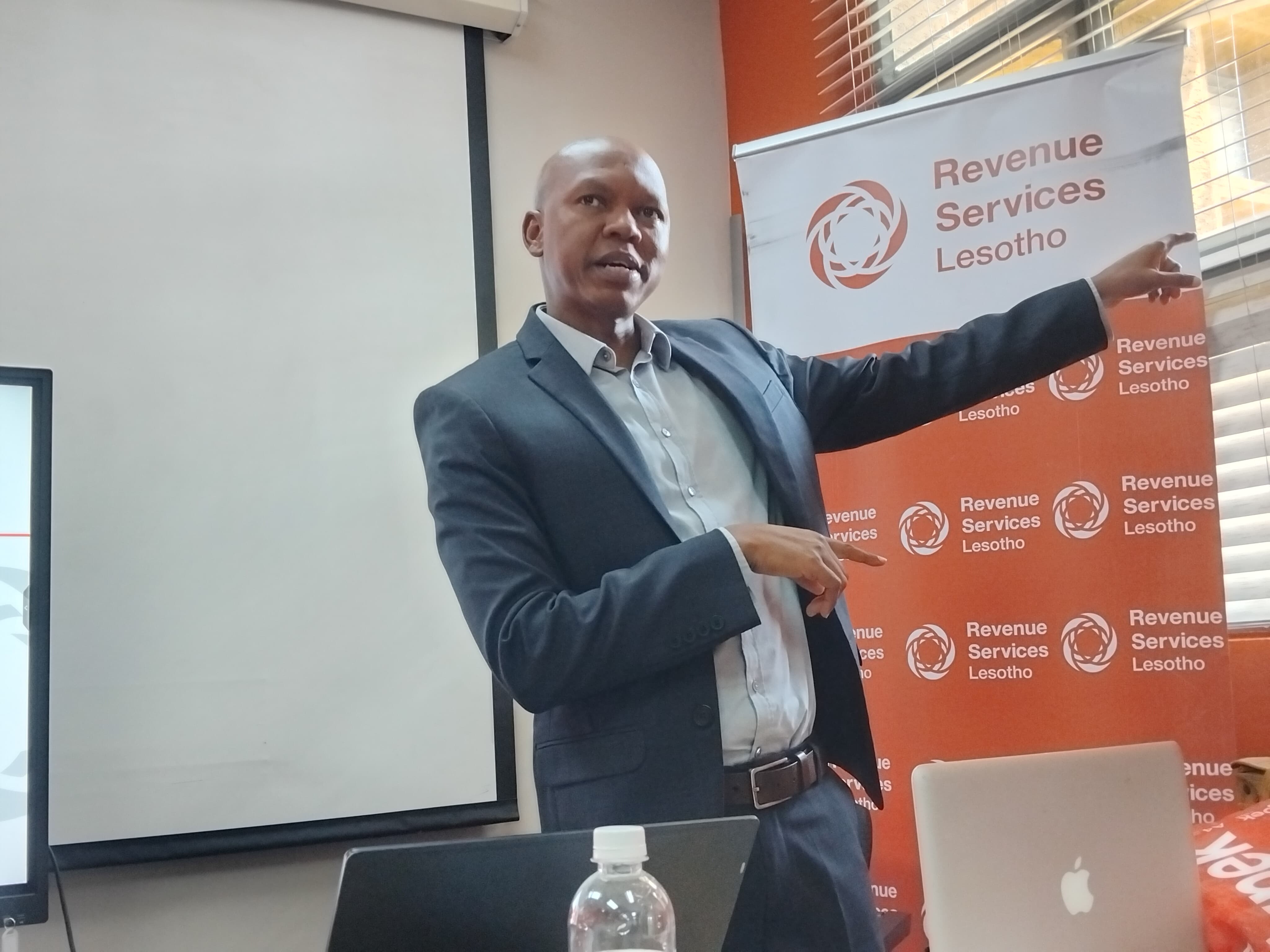 JOURNALISTS, REPORTERS ENCOURAGED TO EMBRACE AI WHILE UPHOLDING ETHICS